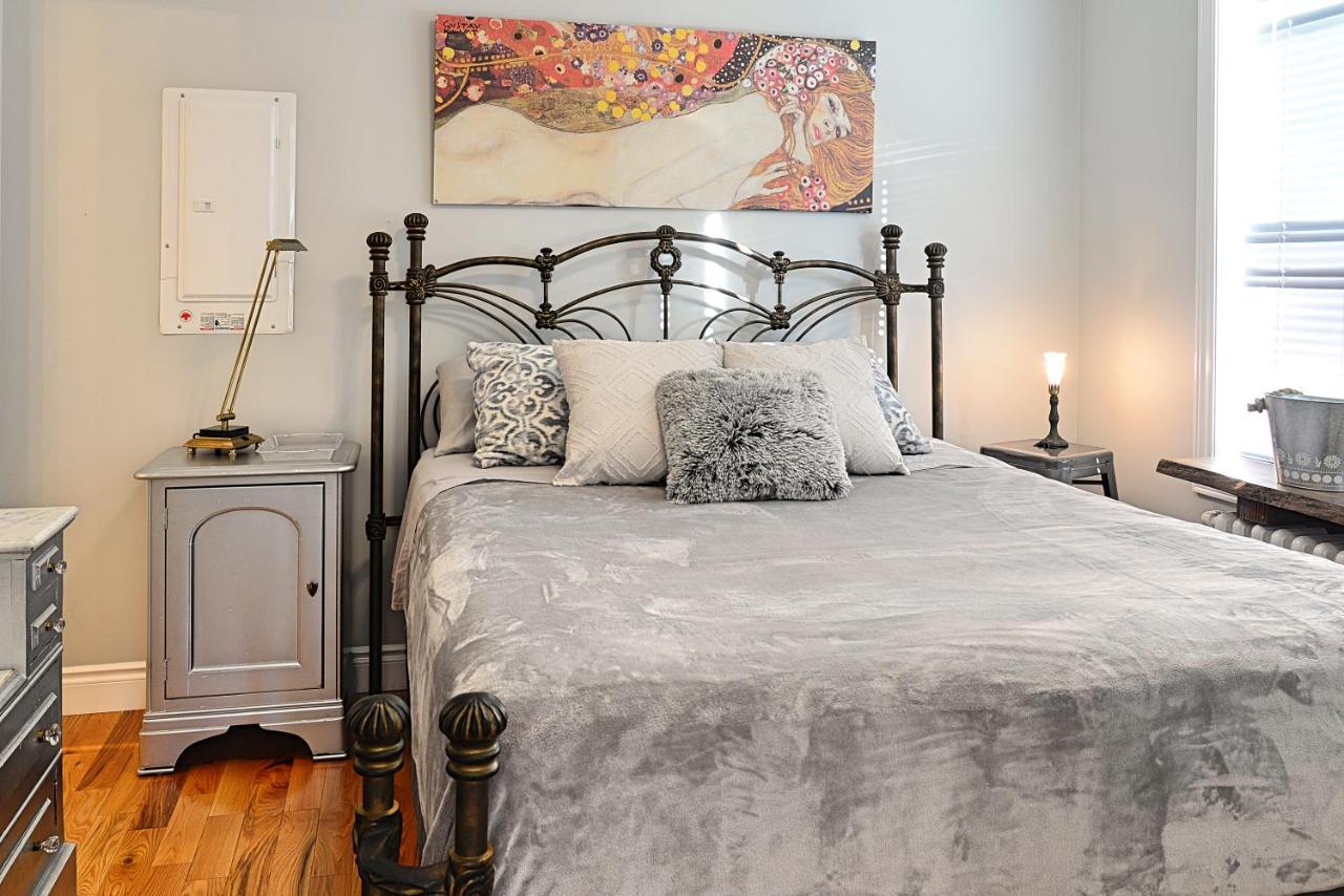 Ottawa Downtown Executive Apartment Retreat With Private Balcony Near Bank Street - Sleep Max 2 Εξωτερικό φωτογραφία