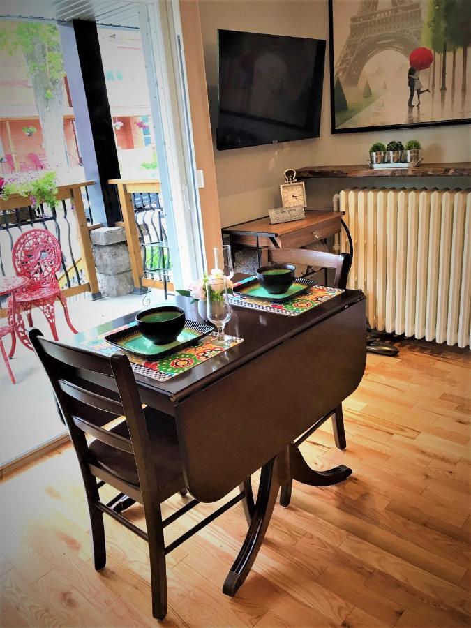 Ottawa Downtown Executive Apartment Retreat With Private Balcony Near Bank Street - Sleep Max 2 Εξωτερικό φωτογραφία